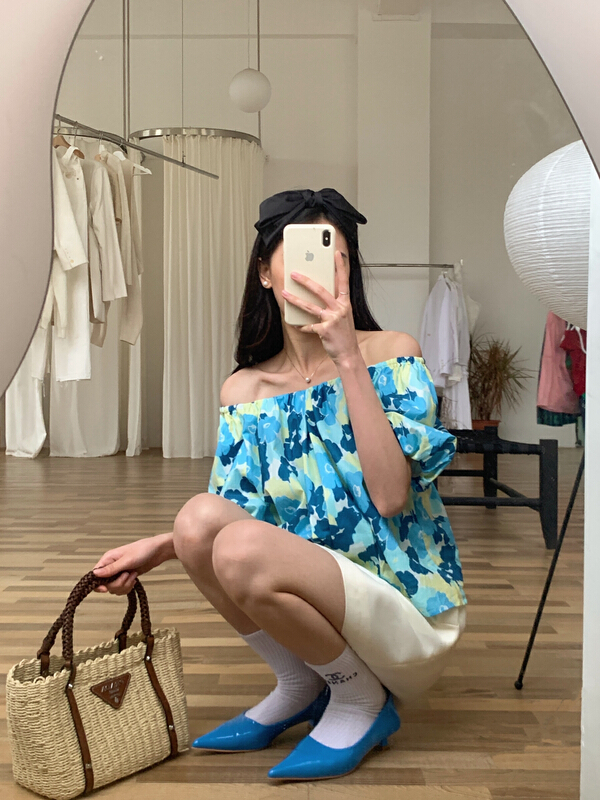 goods in stock! New in early summer! [new open] sexy off shoulder one line collar floral blouse fy22656# zxl