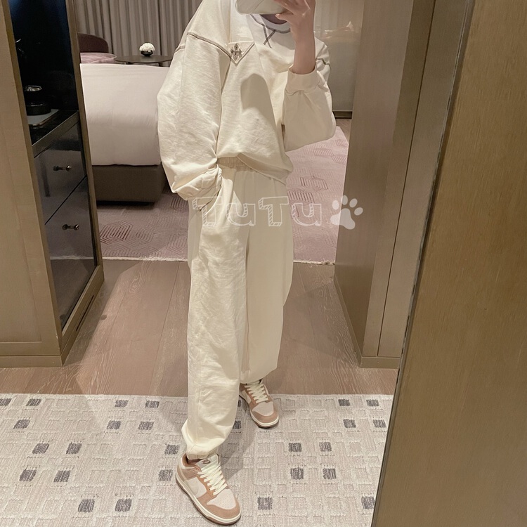 goods in stock! New year in early spring! [Tutu] round neck loose sweater + comfortable casual pants two piece suit 69350# cqw