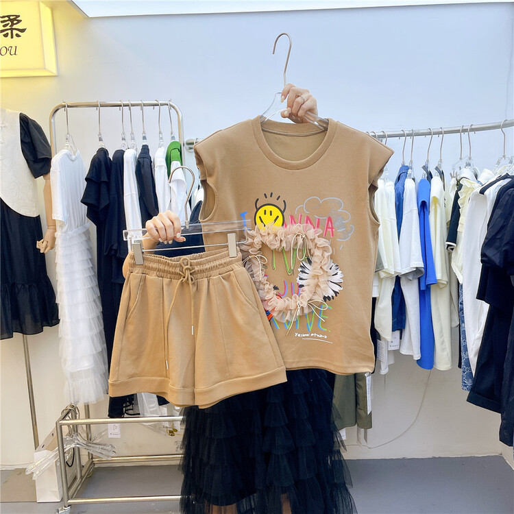 [yayirou] fashion love Vest + slim loose shorts suit 8916# zyh
