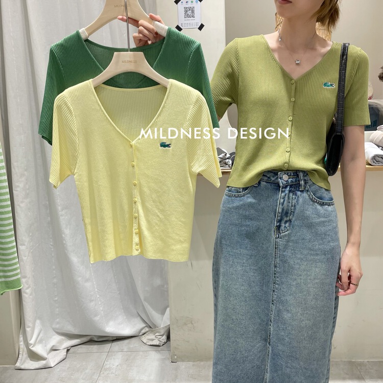 [mildness] V-neck single breasted embroidered sweater 8095# zjy