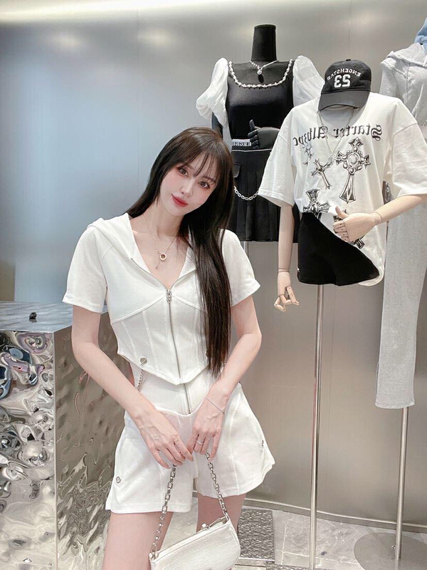 [M & M] Korean design Hooded Sweater + casual Skirt Set (with chain) 16425# PCZ