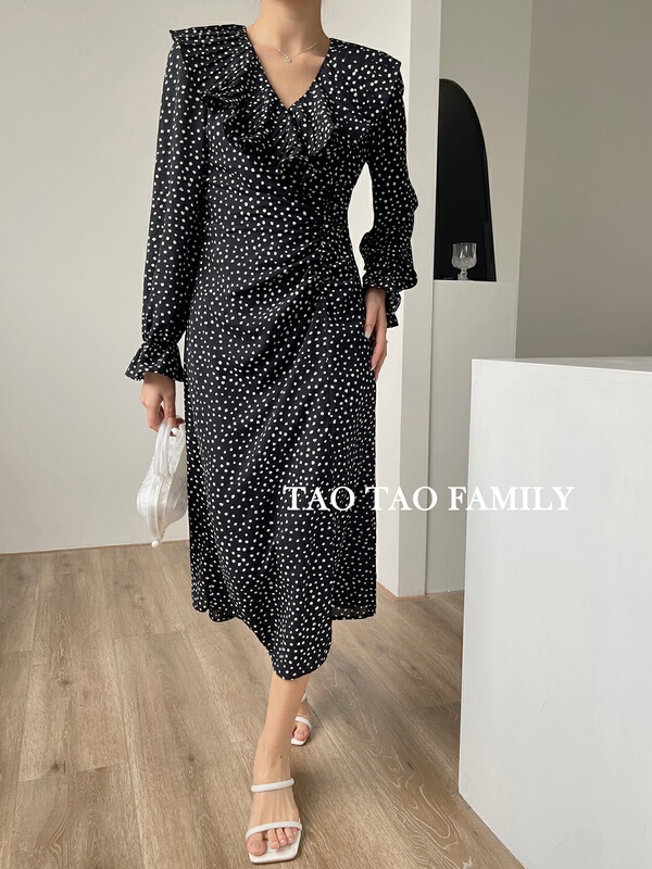 New year in early spring! [Taotao family] pleated wave point texture dress 3501# lwy