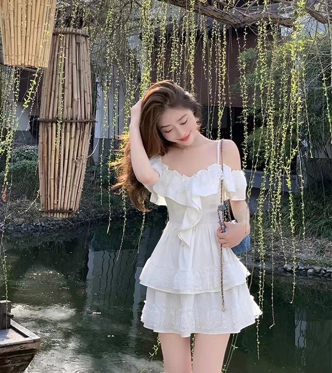 [Hello Miss] Korean version of age reducing little fresh dress 8159# PCZ