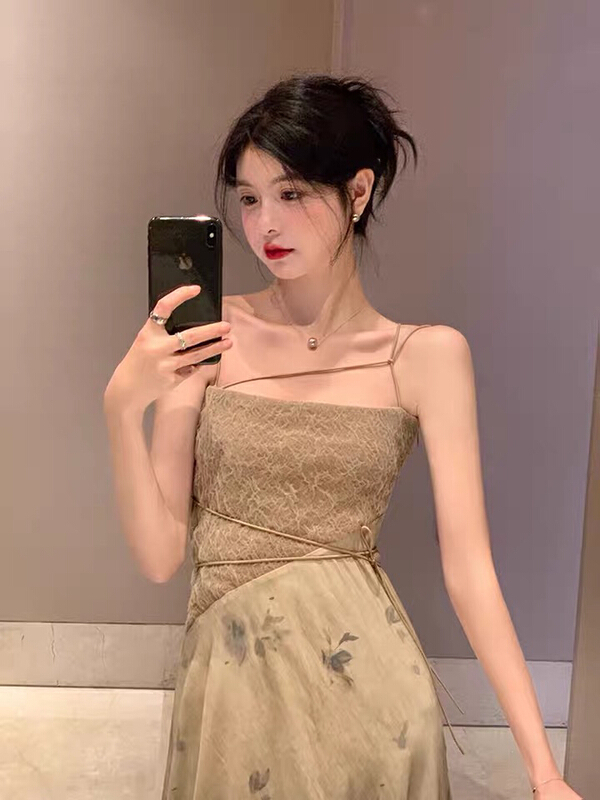 New year in early spring! [LML] simple and versatile solid color blouse + gentle retro fashion suspender skirt set 6121# ozq