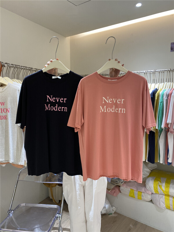 [we are young] Korean alphabet printed loose short sleeve T-shirt 075# zxx