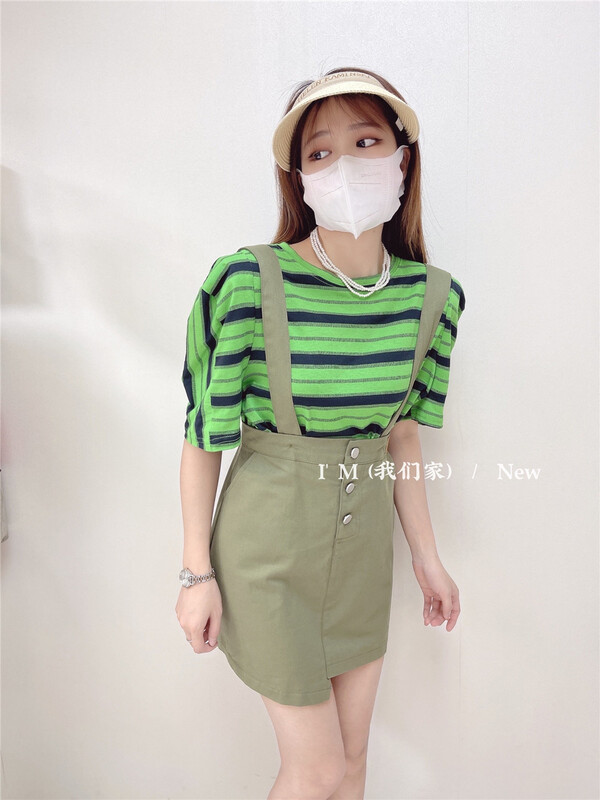[I'm] Korean bubble sleeve stripe short sleeve T-shirt + casual waist closing suspender skirt two sets 8817# cqw
