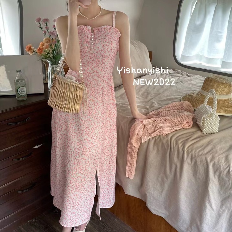 New in early summer! [Yi Shan Yi Shi] Korean floral suspender long dress (excluding sweater) 1316# hjy