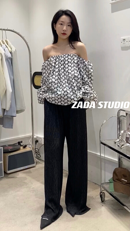 【ZADA】韓版一字肩氣質碎花小衫  3255#  WTT