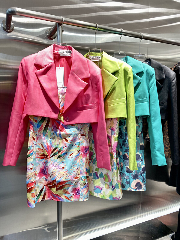 goods in stock! New year in early spring! [laga] versatile short solid suit 1225# JJ