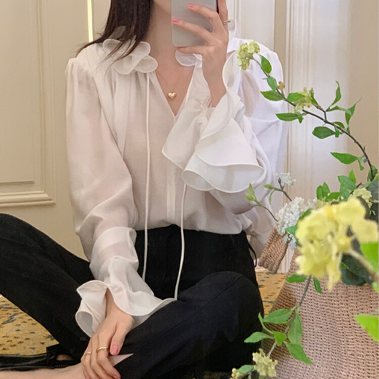 New year in early spring! [timely rain] Hanfeng ins retro French style flower bud fungus border small shirt r2027# WPL
