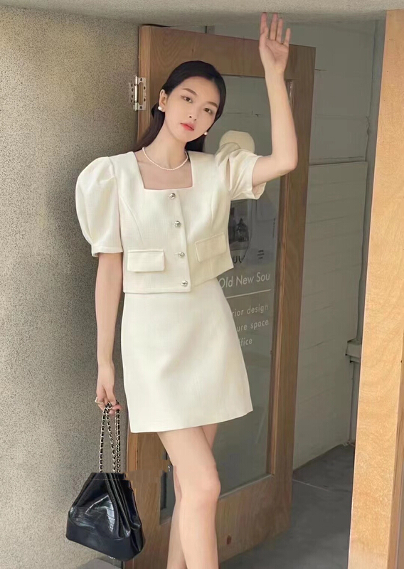 New in early summer! [JH] net red Xiaoxiang Lantern Sleeve short sleeved top + slim skirt suit (suit only) 41246# PCZ