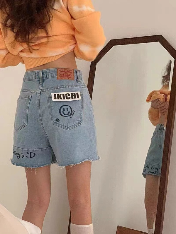 [x2 fansiyu] high waist letter smiling face denim shorts 6116# WTT
