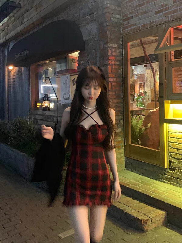 New in early summer! [L.L studio] versatile hip Plaid suspender dress 7466# PCZ
