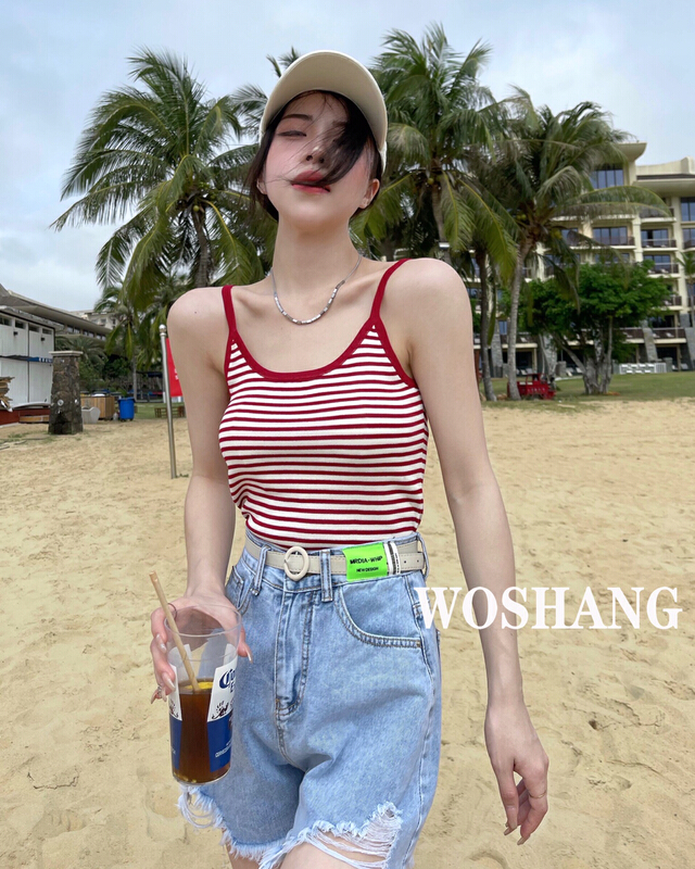 Early spring! [woshang woshang] Korean striped versatile suspender vest 1082# XYJ
