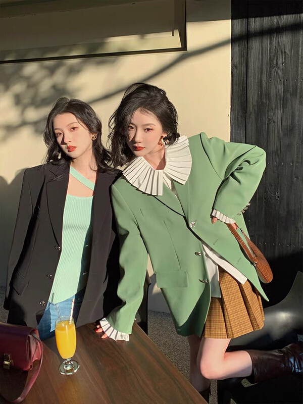 New year in early spring! [savage] Korean high-grade Vintage Metal Button loose long sleeve suit e5883# jhy