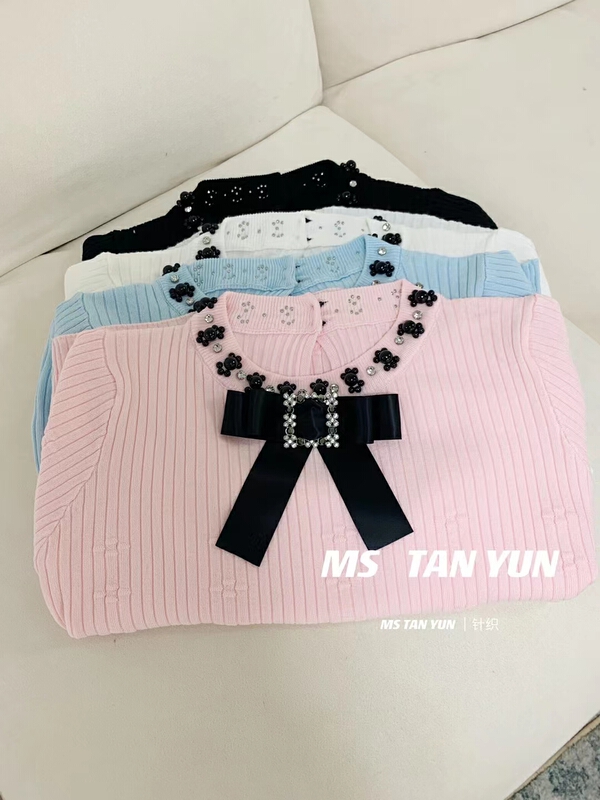 New in early summer! [pan] gentle little fragrant wind retro bow knot nail bead round neck sweater (with Brooch) 00415# PCZ