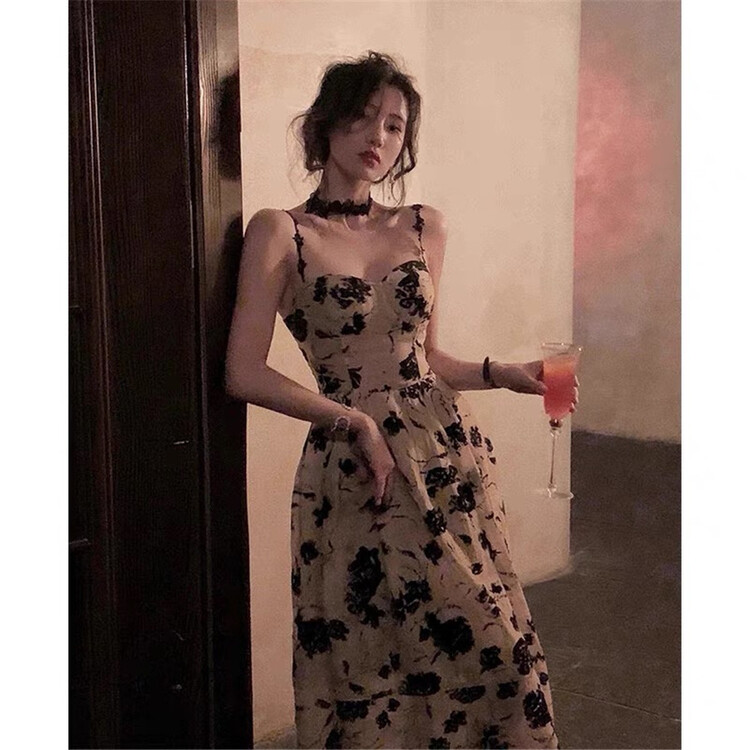 [Linna] French waist closing Decor suspender dress (with hanging neck) 124605# zxx