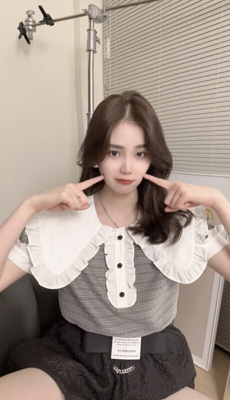 New in early summer! [Feimao Philippine cat] Lapel fashion Korean Short Sleeve T-shirt ym-7403# LSL