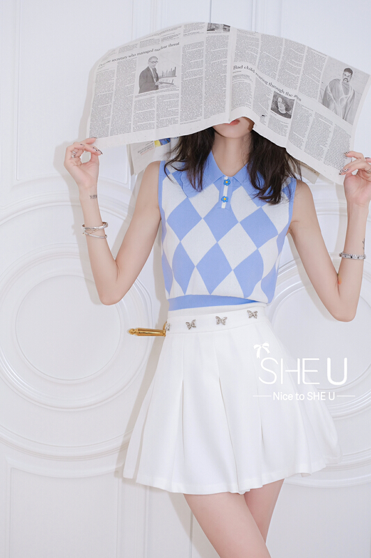 Original price 73.32! New in early summer! [she u] niche diamond Polo neck vest sweater c50116# cqw