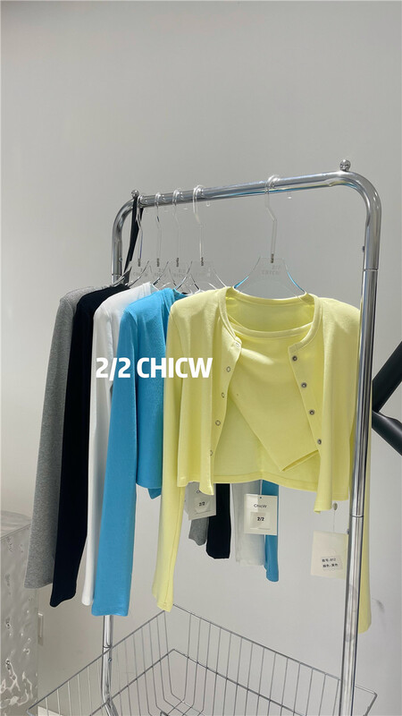 goods in stock! New year in early spring! [2 / 2chicw] crew neck single breasted slim shirt + clean color versatile suspender vest set 812# PCZ