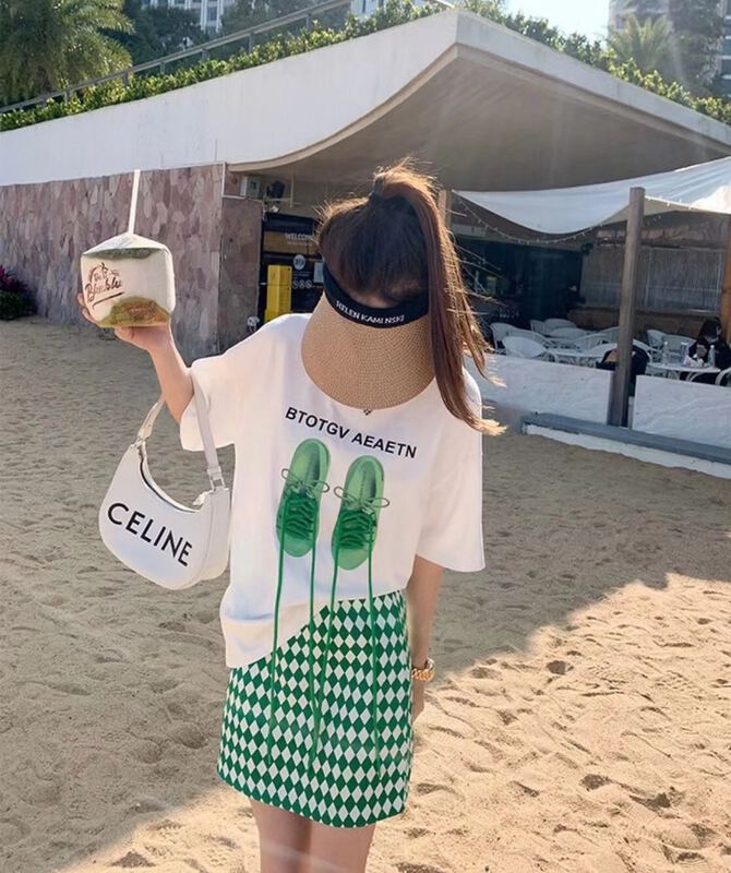 Original price 55.27! [I-D] Korean versatile short sleeved T-shirt + Plaid lady skirt set 858# L