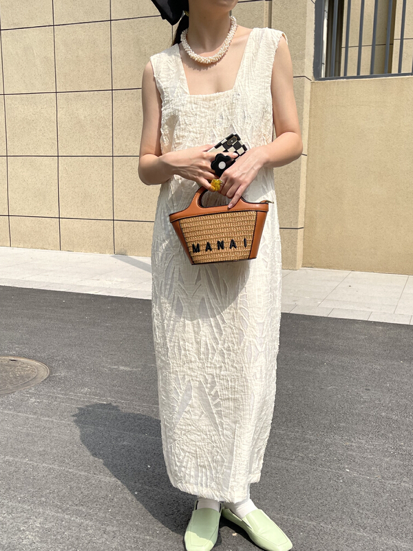 New in early summer! [attitude] high quality and gentle dress aq4233# ozq