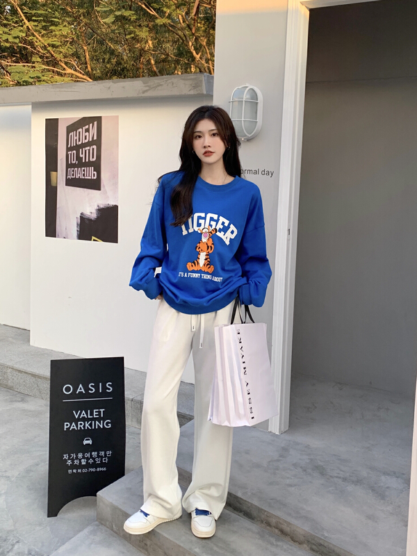 New year in early spring! [run. 7] Korean casual round neck printed sweater 21036# XYJ