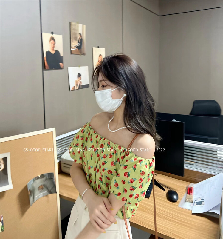 [GS. Good star] Korean Ladies' broken flower shoulder shirt 22166-1# hjy