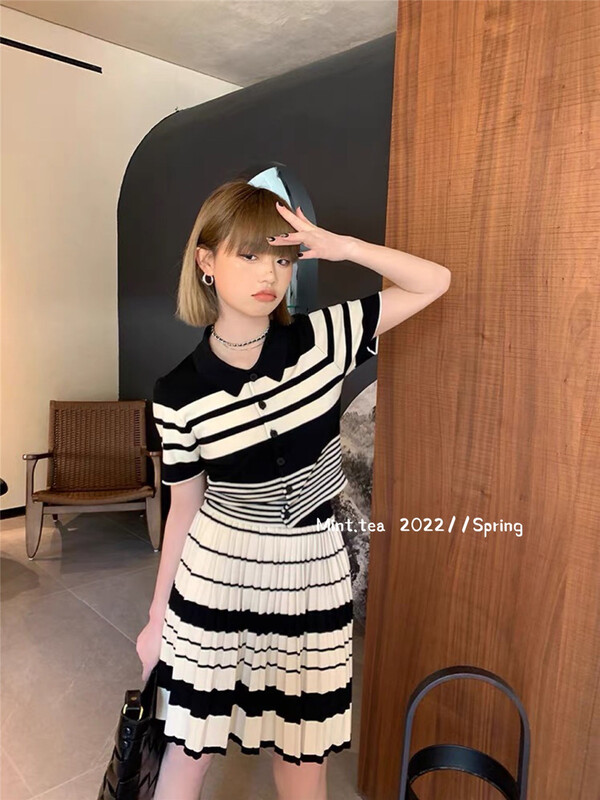 [tezz] poly Knit Skirt with stripe medium length