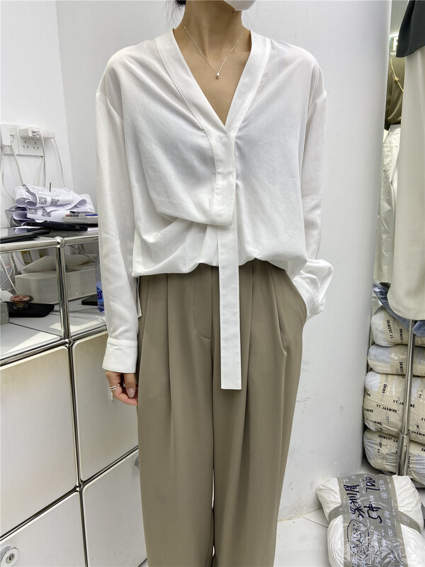[Jasmine] lazy and versatile V-neck solid color comfortable shirt 1563# CLS