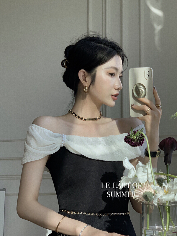 goods in stock! New in early summer! [le lart] high fashion French style straight shoulder shirt (pearl chain cannot be disassembled) ll5417# XYJ
