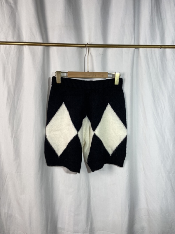[Yi show shop] checkered slim and foreign style casual shorts 1177# Cl