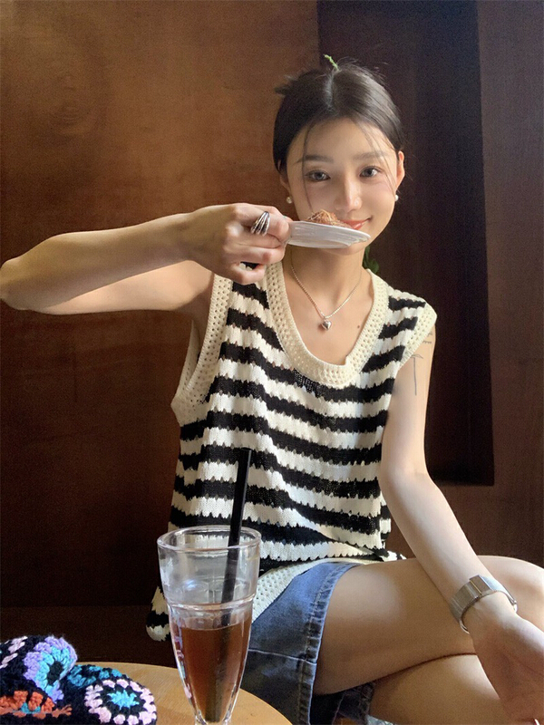 [timely rain] Han Feng ins sweet loose thin round neck striped knitted vest / sling 4953\wpl