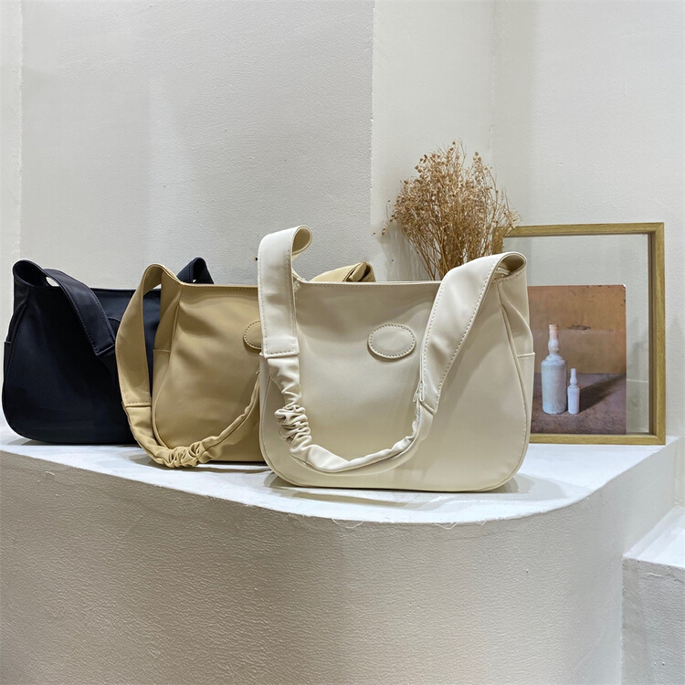 [misslan] simple and versatile high-capacity messenger bag e032# XJ