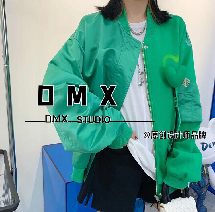 New year in early spring! [DMX] Korean three-dimensional love loose stand collar Baseball Jacket (with Brooch) 70501# XYY
