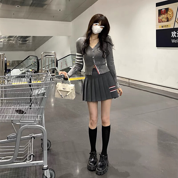 New in early summer! [x · h studio] Korean fashion versatile V-neck knitted cardigan 582# ozq