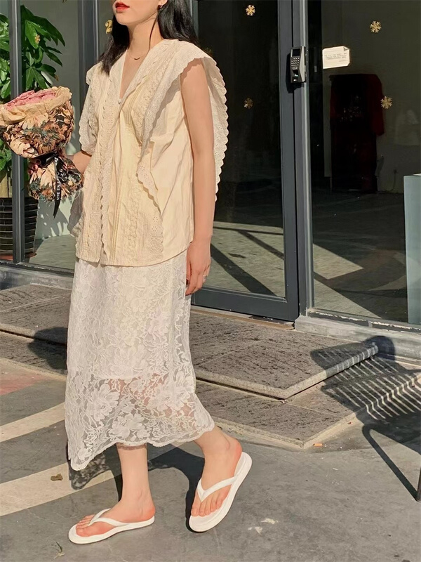 [vengo] V-neck niche LACE VEST / sling 6923# XJ