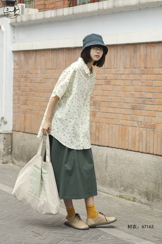 New in early summer! [original of three plain clothes] simple temperament, literary style, wave point shirt 67163# XYJ