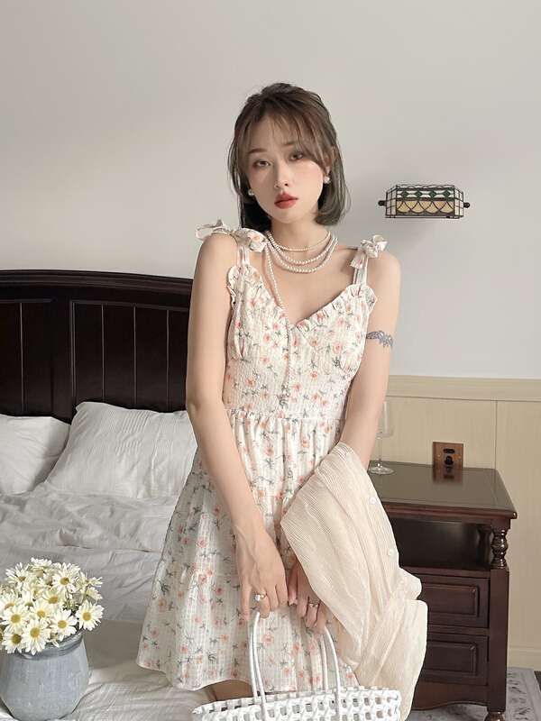 [J2. J1wg] Korean floral suspender dress ff2206# cqw