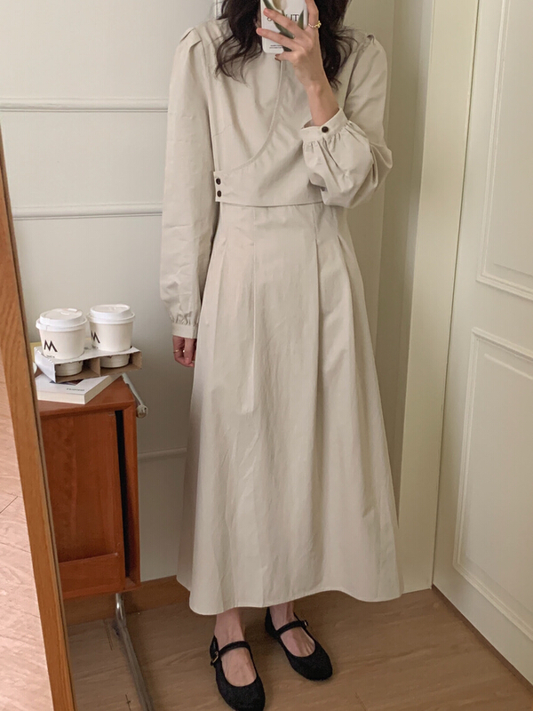 New year in early spring! [timely rain] Han Feng ins French retro temperament fake two-piece dress 59773# YYW