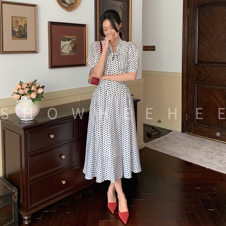 New in early summer! [Xiu Xixi] French retro literary wave point Top + slim loose skirt suit 9087# zxx