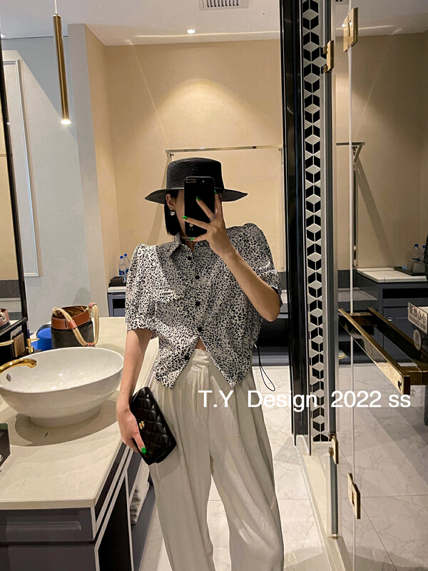 [T.Y tangyuanjia] Korean style chiffon shirt with drawstring design 203735; ozq