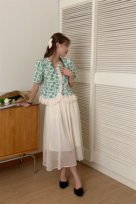 [timely rain] French flower design small shirt + slim loose skirt suit 08159# WPL