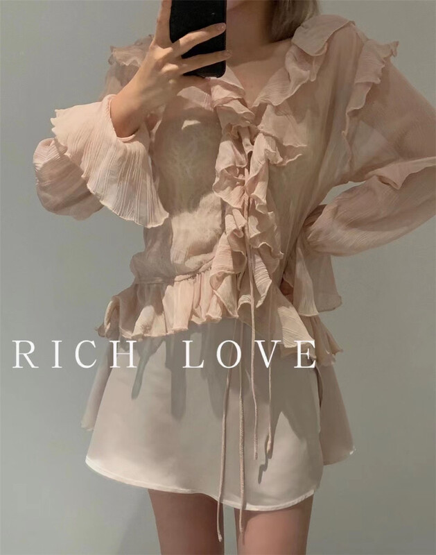 New year in early spring! [rich love] Korean fashion V-neck Ruffle shirt 8113# WPL