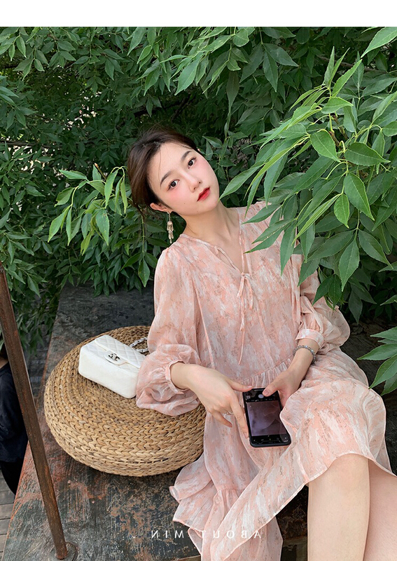 New year in early spring! [Yingying new clothes] Chic French design sense of minority seaside holiday dress (with suspenders) 6801# hjy