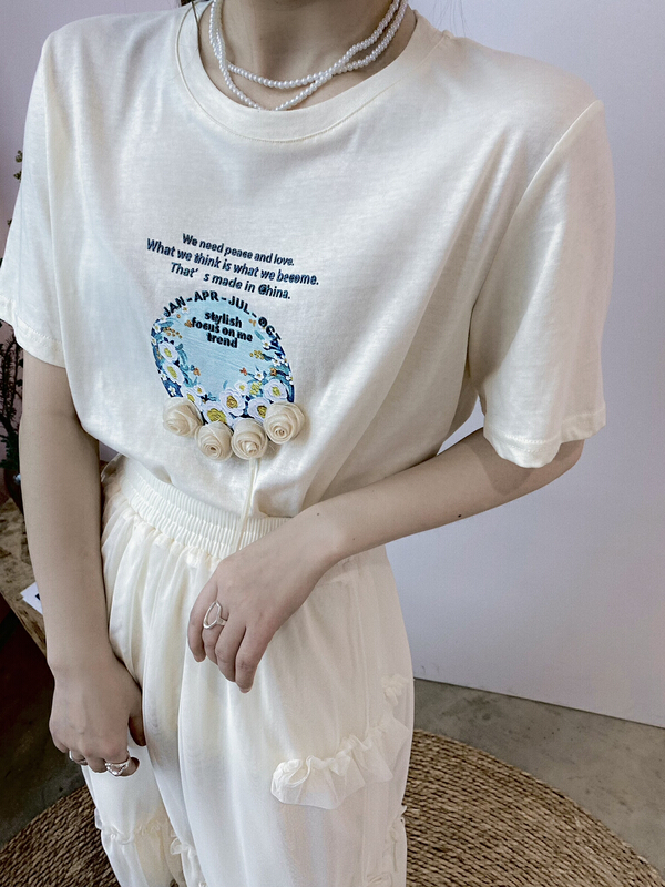 New in early summer! [twins] niche design three-dimensional floret short sleeve T-shirt 3036# hjy