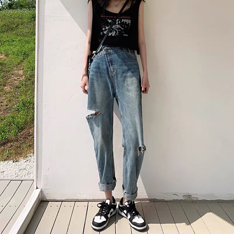 [zonana left] Harlan jeans 598# zxx with irregular diagonal buttons and holes