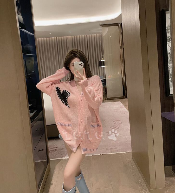 [Tutu] Korean color contrast peach heart medium and long knitted cardigan a2715# cqw