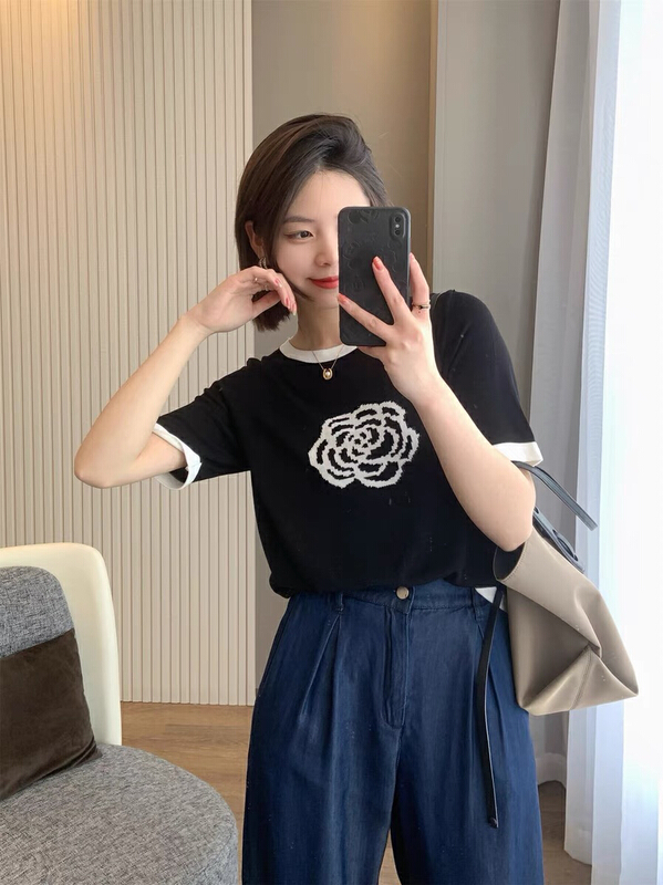 [Kiki studio] small fragrance rose T-shirt 5779\hjy