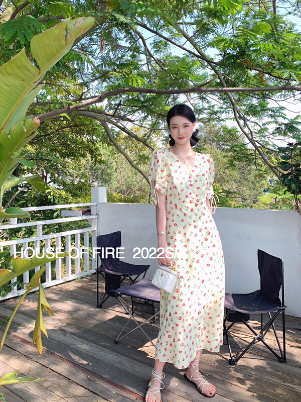 New in early summer! [huohuohuo huodres] Korean floral V-neck dress 22181# ozq
